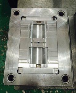 Y300422儀器塑膠制品，深圳塑膠模具廠，注塑模具加工